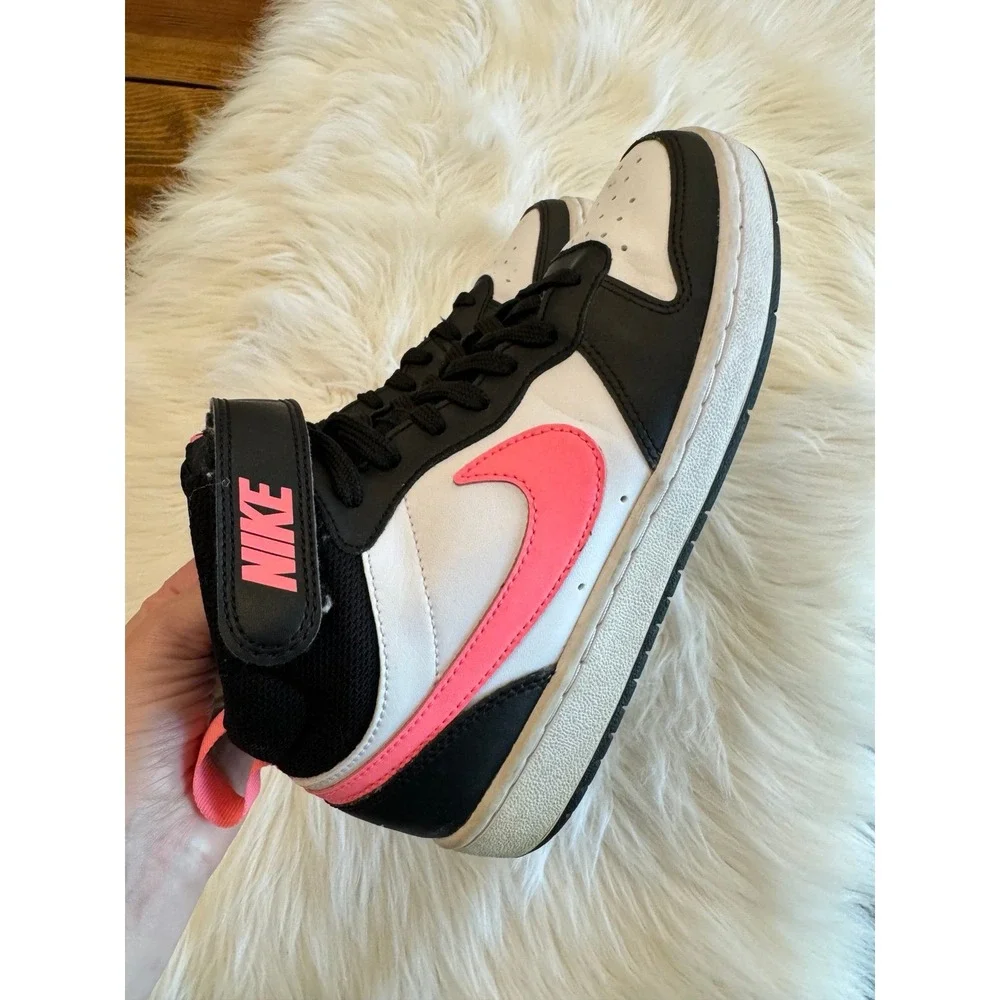 Nike Court Borough Mid‎ 2 size 5Y
